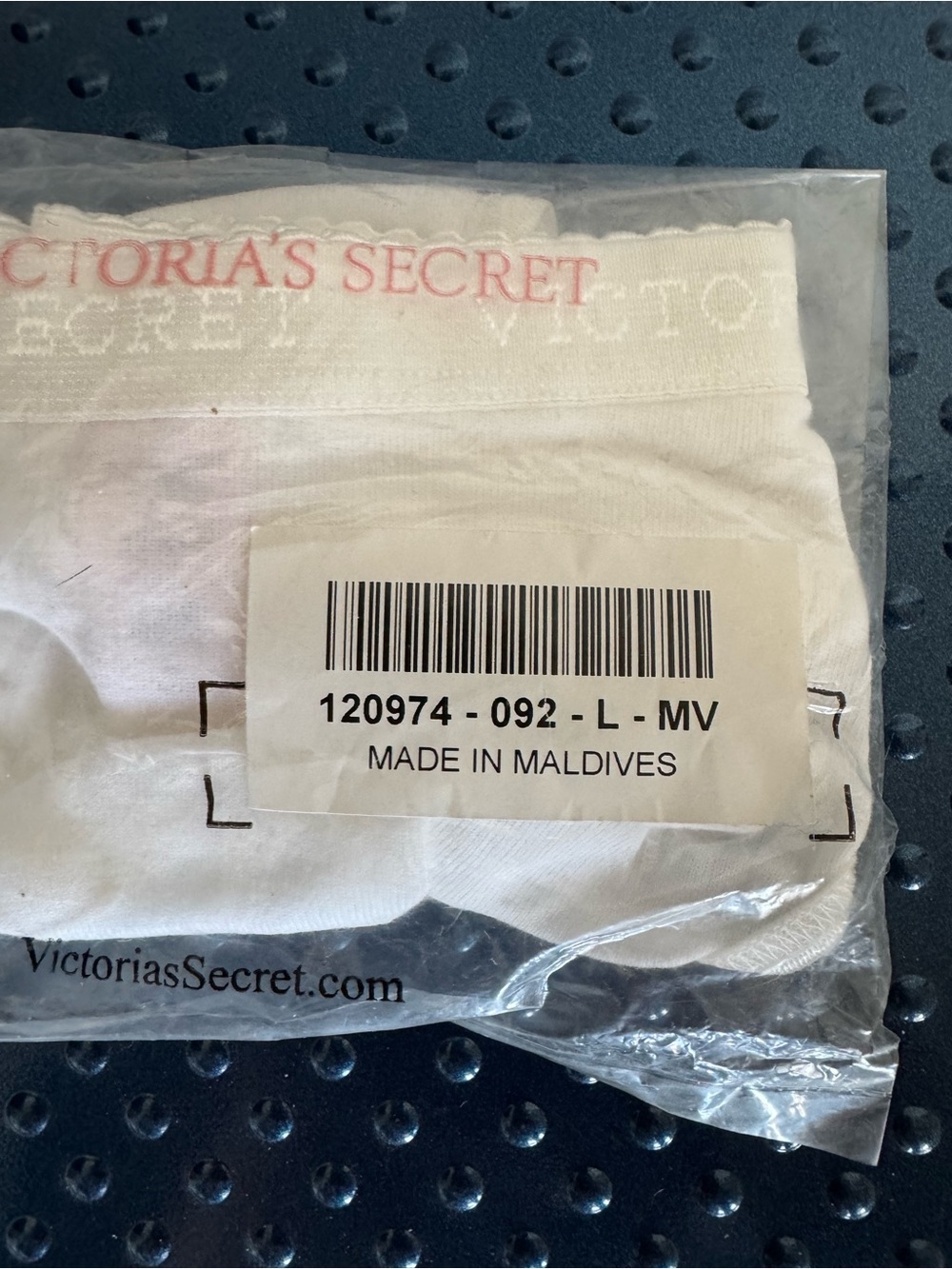 NWT Victoria's Secret Signature White Cotton Thong in Original Packaging